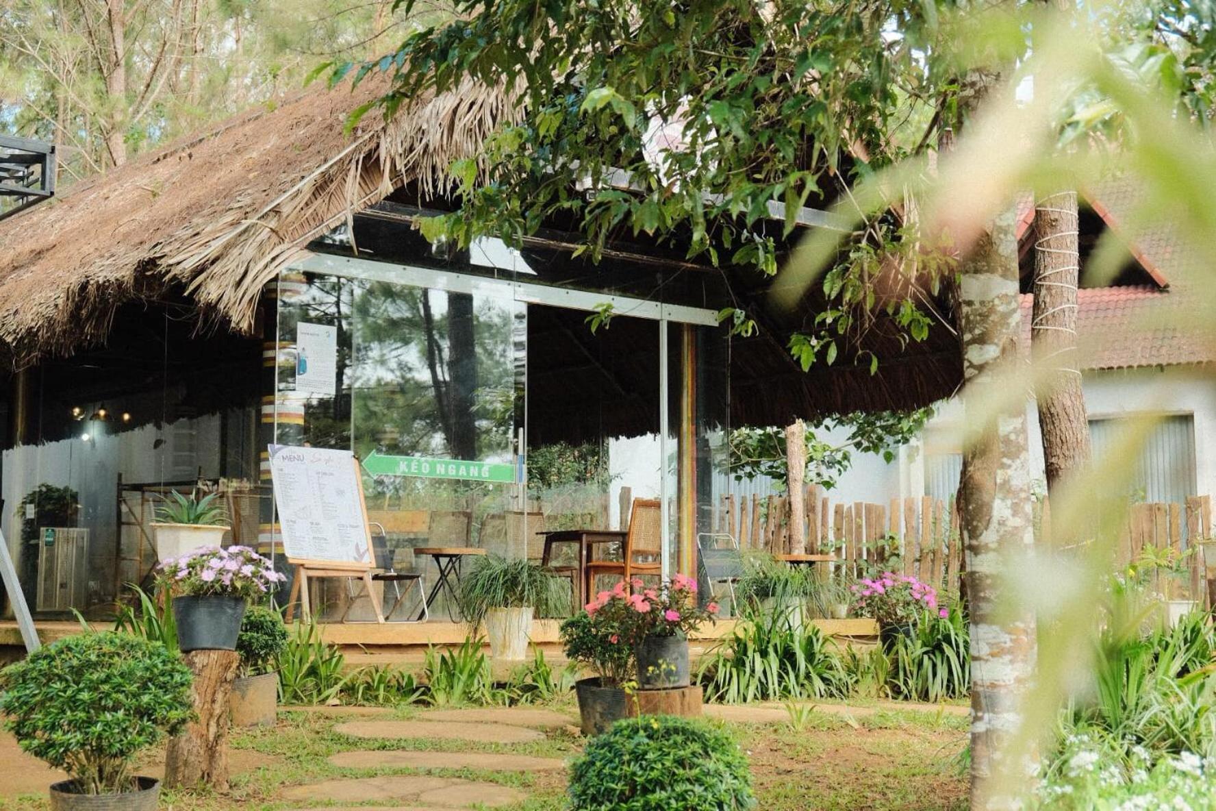 S'Nghe Homestay Mang Den Kon Von Kla Exterior foto